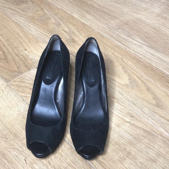 Black suede leather peep toe heels - Picture 2 of 5